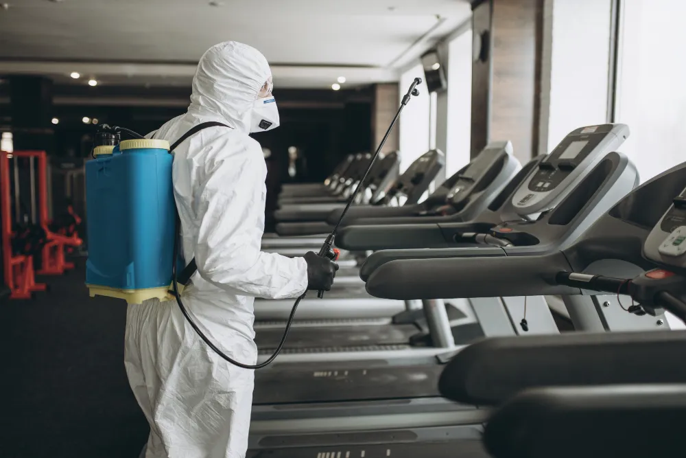 Procurando serviços de sanitização para a sua academia?
